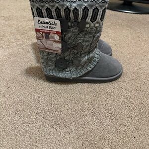 Muk Luks Gray Knit Button Boots